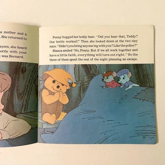 Vintage 1977 Disney The Rescuers With Songs From  Film 7 Inch Record and Book - Picture 10 of 16